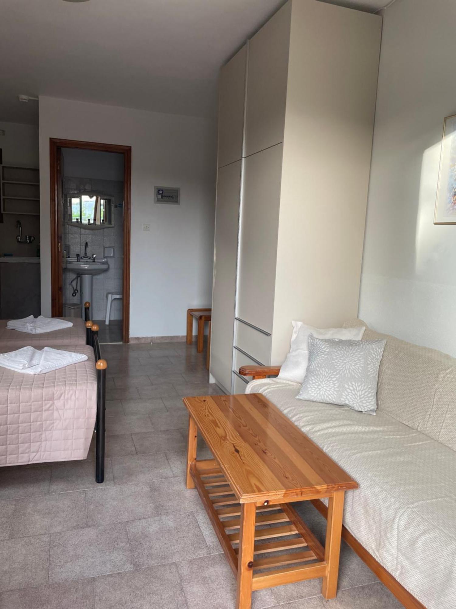 Vasilikos Apartments Paralia Agias Foteinis Exterior foto