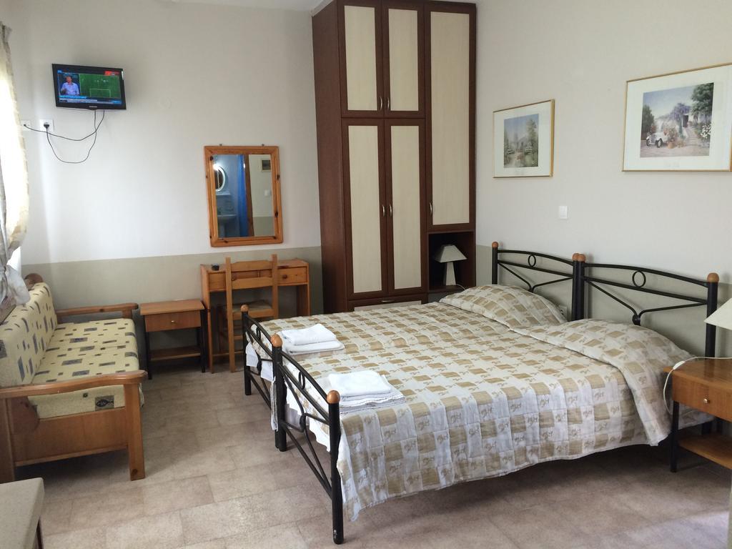 Vasilikos Apartments Paralia Agias Foteinis Exterior foto
